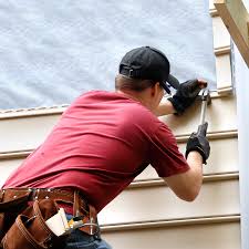 How To Choose The Right Materials for Your Siding Installation in 'York Harbor, ME